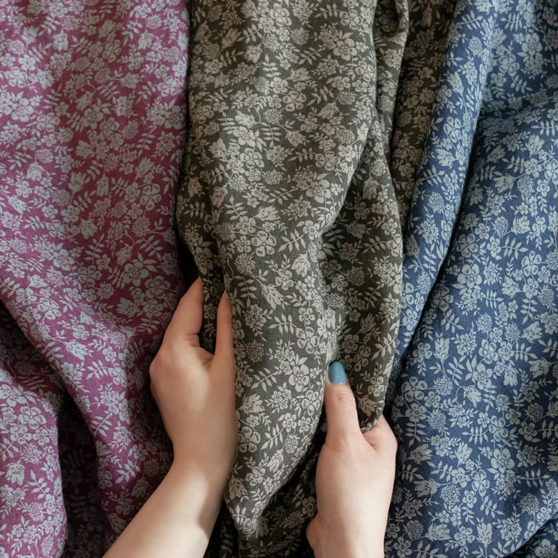 20周年限定モデルのリバティプリント リネン生地 エディナム・シャドウ｜生地の森オリジナルデザイン